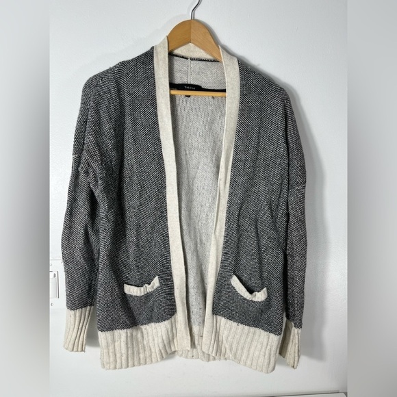 Aritzia Talula Womens XS Cashmere Angora Blend Black and Cream Cardigan Pockets - Picture 2 of 7